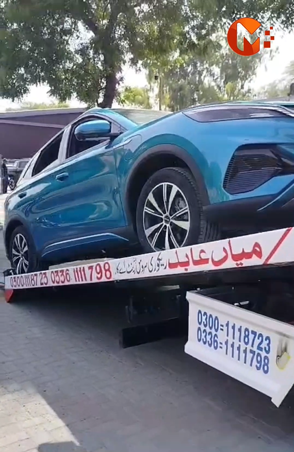 Watch Our Towing Team in Action